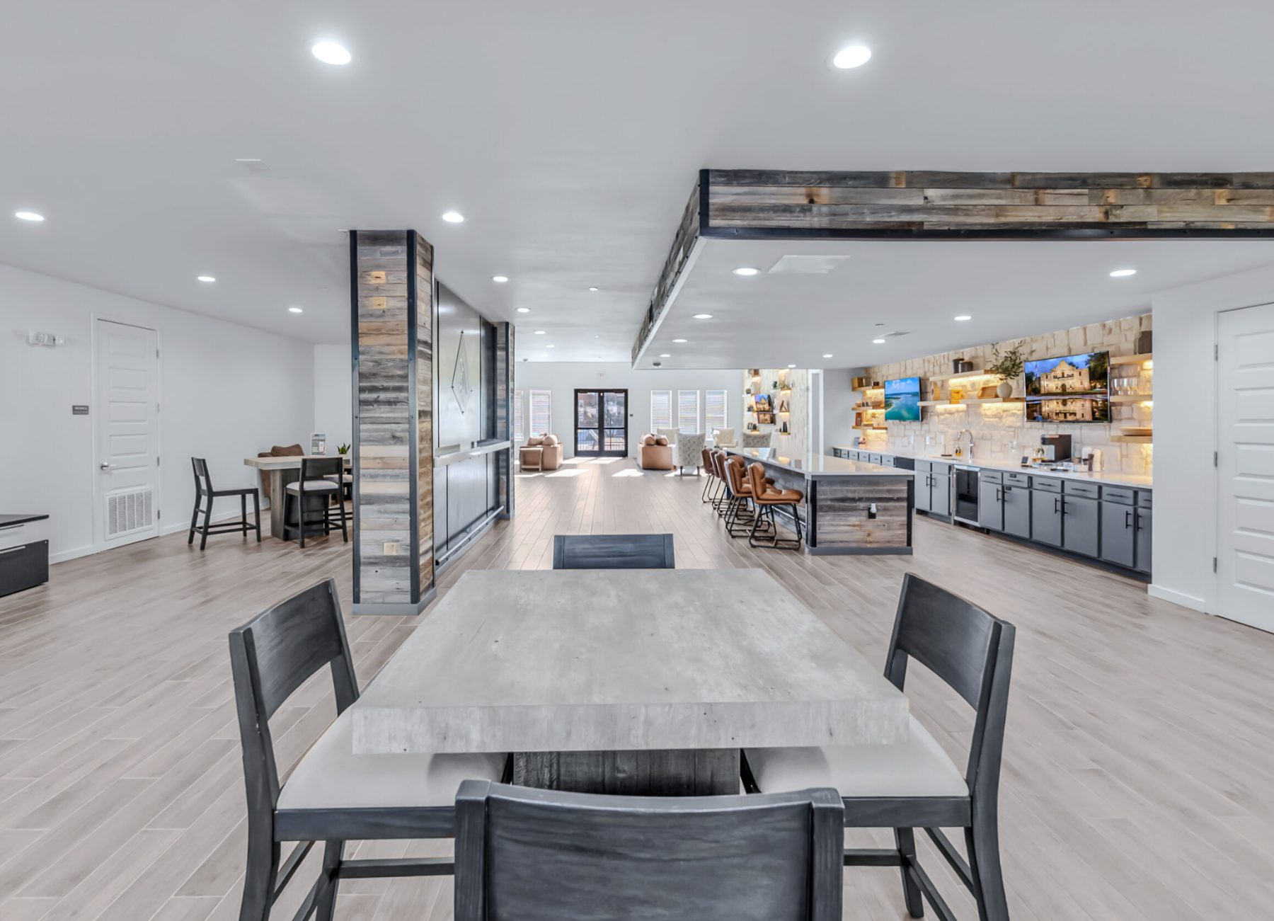 Sunstone Apartments